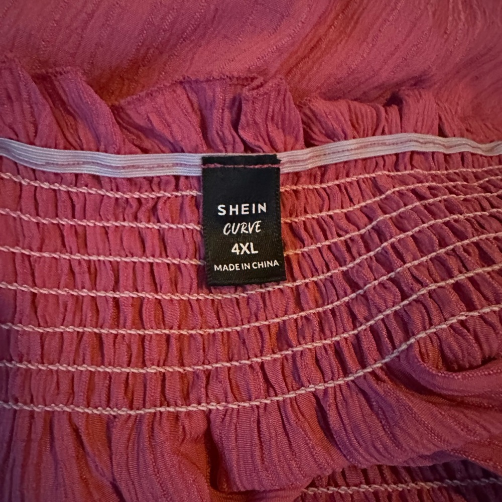 Pink Halter dress - Picture 3 of 4